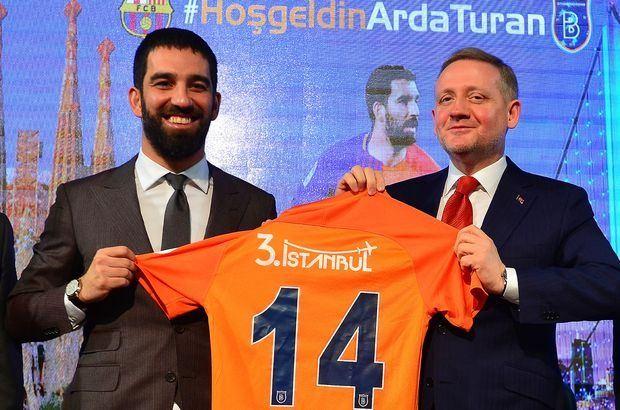 <p>Medipol Başakşehir, Barcelona'dan 2,5 yıllığına kiraladığı milli futbolcu Arda Turan ile sözleşme imzaladı. Böylece Arda Turan, 6,5 sezon sonra Süper Lig'e döndü.</p>

<p> </p>
