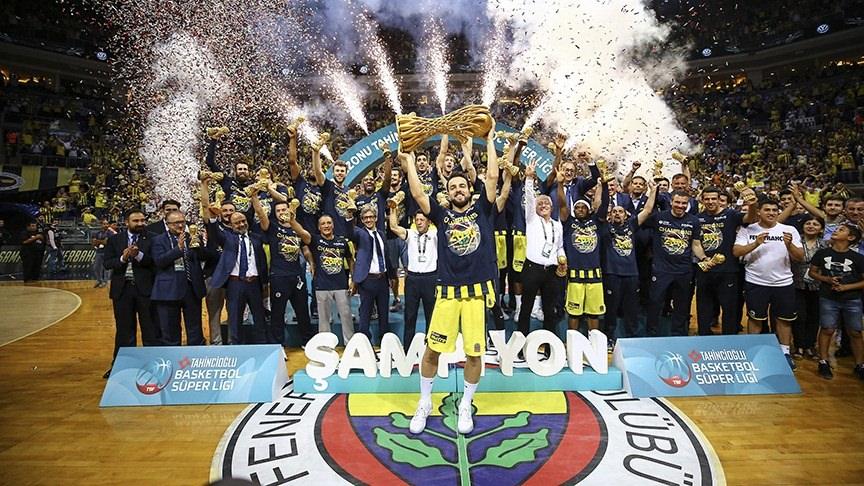 <p>Tahincioğlu Basketbol Süper Ligi'nde Fenerbahçe şampiyon oldu. Sarı-lacivertli ekip, play-off final serisinde TOFAŞ'ı 94-64 yenerek seride 4-1 öne geçti ve üst üste 3, toplamda ise 9. şampiyonluğuna ulaştı.</p>

<p> </p>
