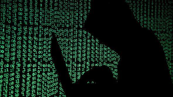 <p><em><strong>Kaspersky güvenlik uzmanı Amin Hasbini büyüyen tehlikeyle ilgili şu sözleri kaydetti: </strong></em></p>
<p>“Geçtiğimiz yıl Muddy Water grubunun pek çok saldırıya imza attığını ve tekniklerini sürekli geliştirdiklerini gördük. Grup çağdaş güvenlik önlemlerini atlatmak için aktif bir geliştirici takımına sahip.</p>