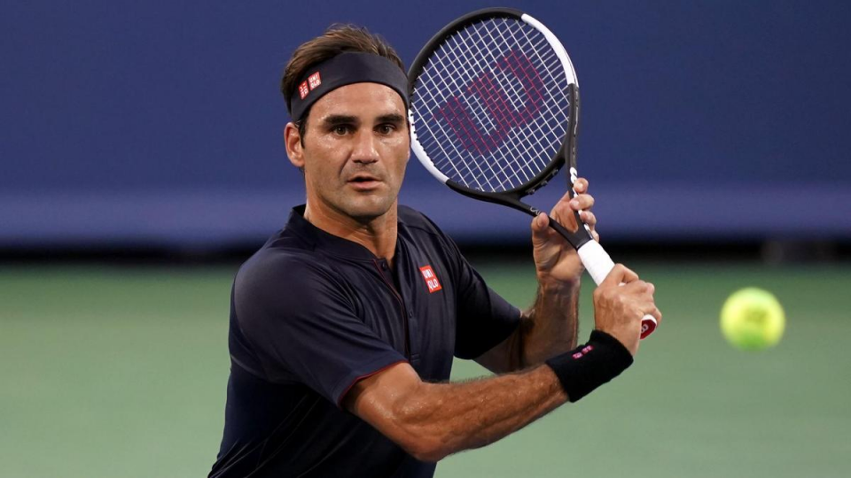 <p>Roger Federer</p>

<p>Tenis </p>

<p>675 milyon dolar</p>

<p> </p>
