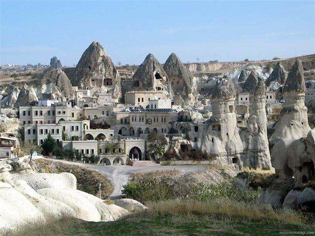 <p>Nevşehir</p>
<p> </p>
<p>FB: % 39</p>
<p> </p>
<p>GS: % 37</p>
<p> </p>
<p>BJK: % 18</p>