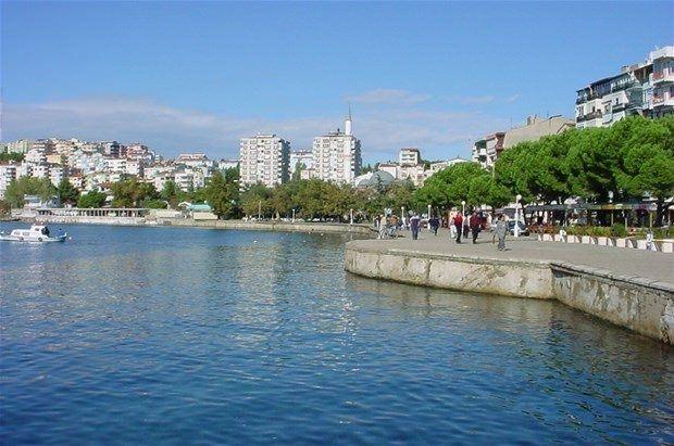 <p>Çanakkale</p>

<p>FB: % 35<br />
GS: % 31<br />
BJK: % 20</p>
