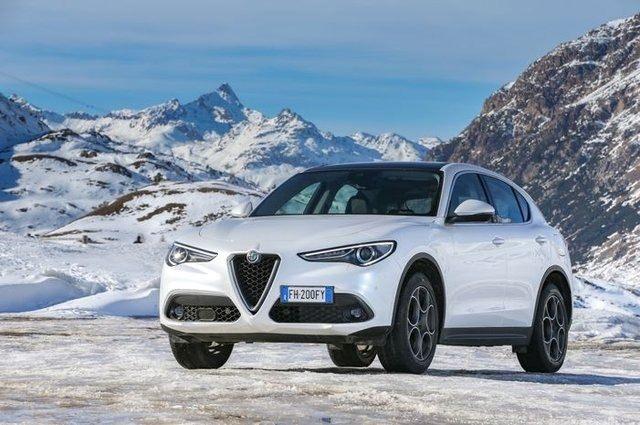<p>Alfa Romeo’nun SUV temsilcisi Stelvio'da ise Aralık ayına özel olarak yüzde 10 indirim ve 250 bin TL’ye kadar 12 ay vadeli, yüzde 0.99 faizli kredi seçeneği sunuluyor.</p>
<p> </p>
<ul>
</ul>
<ul>
</ul>