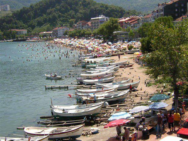<p>Bartın</p>

<p> </p>

<p>GS: % 40</p>

<p> </p>

<p>FB: % 33</p>

<p> </p>

<p>BJK: % 19 </p>
