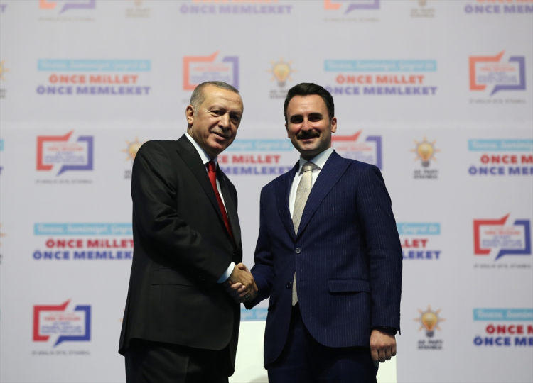 <p>Beylikdüzü: Mustafa Necati Işık (AK Parti Beylikdüzü İlçe Başkanı)</p>

<p> </p>
