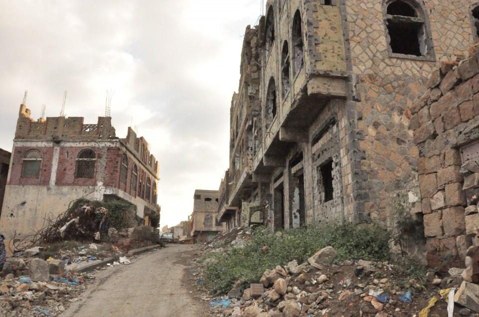 <p><strong>"Erdoğan’a Yemen halkının yanında olduğu için teşekkür ederim"</strong></p>

<p>Çatışmalar sırasında başından kurşunla yaralanan Sadık Bakkaş Muhammed El Amiri, vücudunun alt tarafının felçli kaldığını dile getirdi.</p>
