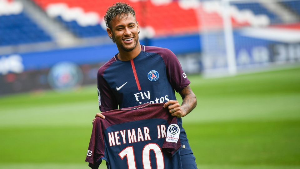 <p>Neymar -  90 milyon dolar  (Futbol)</p>

<p> </p>
