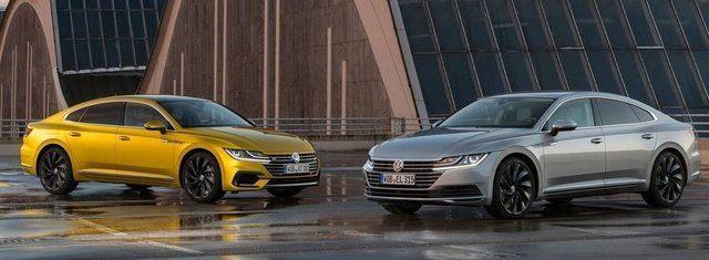 <p><strong>SANAL SHOWROOM ATAĞI</strong></p>

<p>Müşterilere ulaşmak için devreye aldıkları interaktif sanal showroom ile kapsama alanlarını genişlettiklerini vurgulayan VW Binek Araç Genel Müdürü Vedat Uygun, “Sanal uygulamalar VW dünyasında da bir ilk. Sanal showroom'a gelip form dolduran müşterilerimizin binde 20’si satın almayı gerçekleştiriyor. Tek tuşla çekici çağırmak, servis randevusu almak gibi kolaylıklar sunan Türkiye’ye özel aplikasyonu şu anda 80 bin müşterimiz aktif olarak kullanıyor” açıklaması yaptı.</p>
