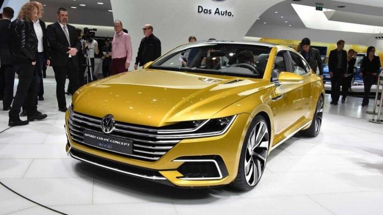 <p>YENİ DONANIM PAKETLERİ</p>

<p>Yeni Arteon donanım seviyelerini, “Y” tasarım felsefesi üzerine oluşturuyor. Bu felsefede baz versiyonun üzerine, ‘Elegance’ ve ‘R-Line’ adlı iki donanım seviyesinden biri tercih edilebiliyor.</p>
