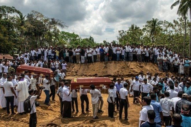<p>Sri Lanka'da Nisan ayında kutlanan Paskalya sırasında kiliselere ve otellere yapılan, 250'den fazla kişinin hayatını kaybettiği saldırı.</p>