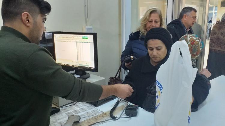 Bu hastaneye gelen alışveriş yapmadan çıkmıyor