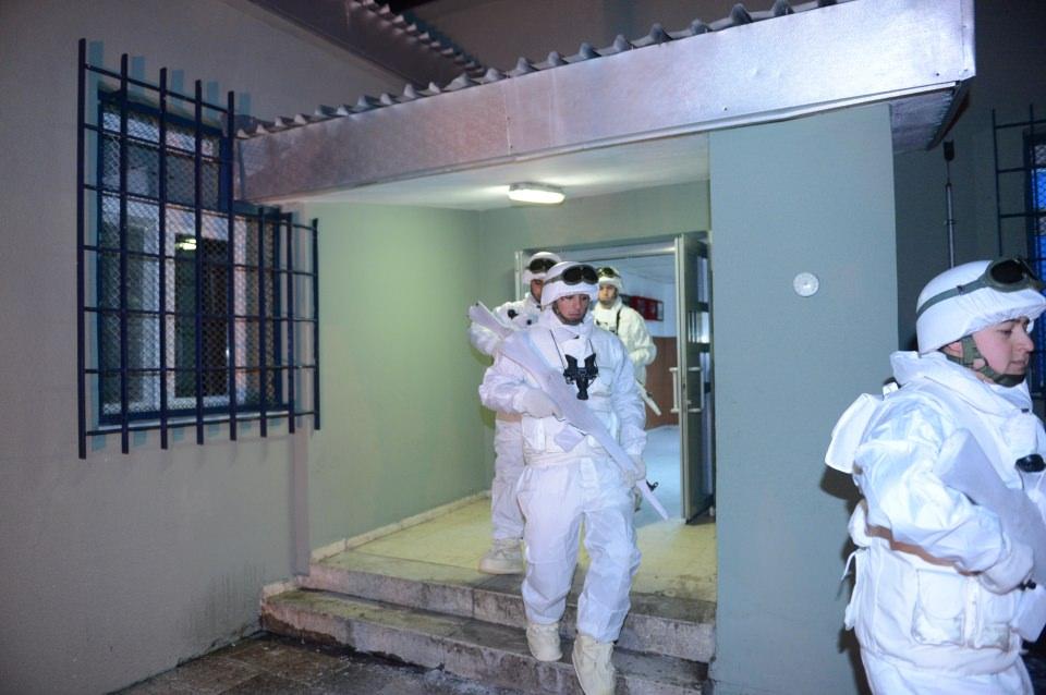 <p>Şu anda vatan borcu ödeme sırası bizde, hudutlar vatanın namusudur. Namusumuzu korumak için her türlü zorluğa katlanırız." ifadesini kullandı. </p>