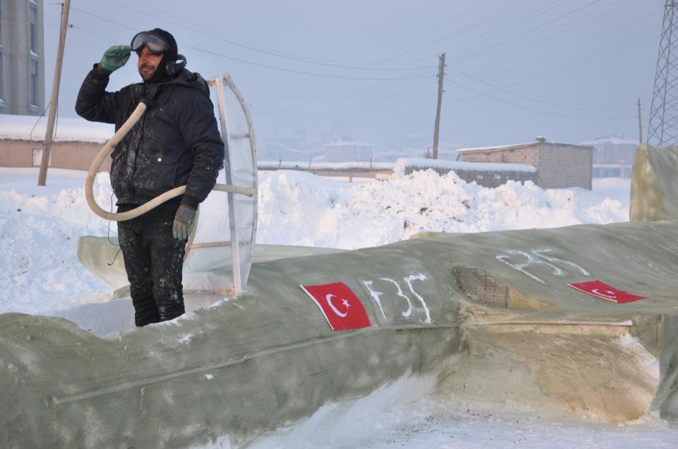 <p>Ben de yerli ve milli üretime destek veriyorum. Bende onun için F-35’i yaptım. </p>