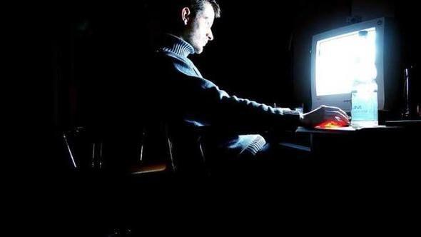 <p>Peki derin internete yani Deep Web'e girmek suç mudur?</p>