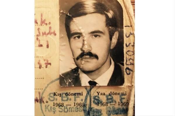 <p>İşte İlber Ortaylı'nın gençliği.</p>
<p> </p>