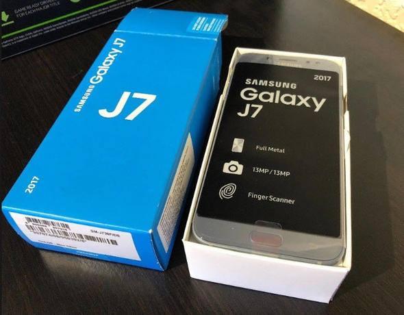 <p>Samsung Galaxy J7 2017</p>

<p> </p>
