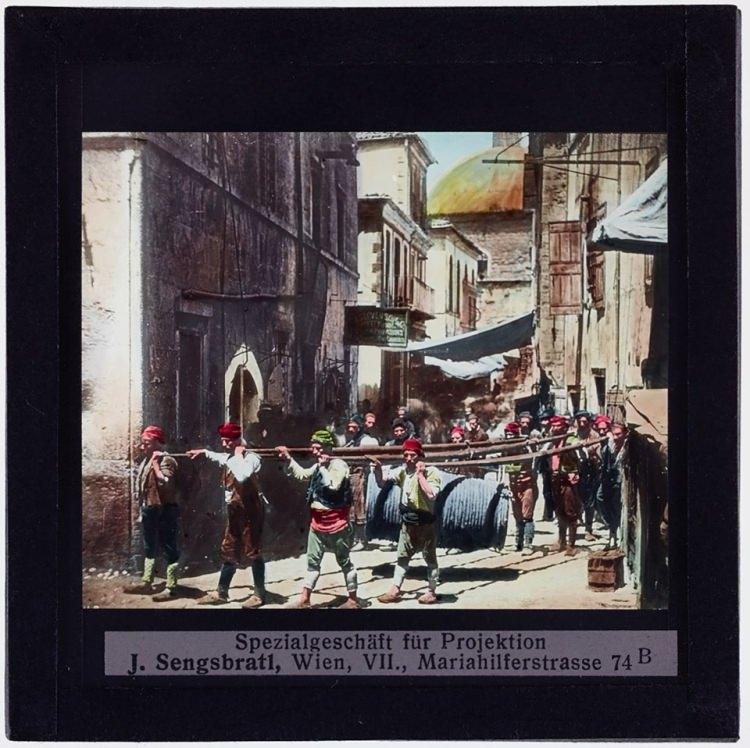 <p>Arşiv, Fransız koleksiyoncu Pierre de Gigord’un 1980’lerde Türkiye’ye yaptığı seyahatler sırasında topladığı 19. yüzyıl ve 20. yüzyıl başlarına ait Osmanlı dönemi fotoğraflarını içeriyor.</p>
