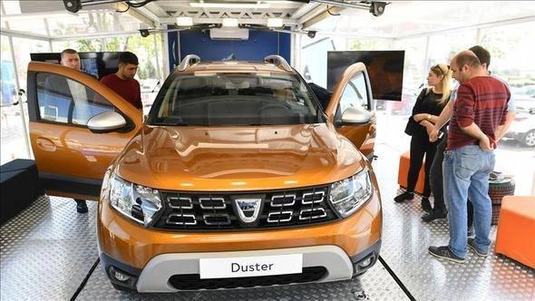 <p><strong>DACIA LODGY FİYATLARI</strong><br />
<br />
Laureate 1.5 dCi 90 bg - 5 Koltuklu: 96.900 TL<br />
<br />
Laureate 1.5 dCi 90 bg - 7 Koltuklu: 98.900 TL<br />
<br />
Stepway 1.5 dCi 110 bg - 5 Koltuklu: 97.900 TL<br />
<br />
Stepway Style1.5 dCi 110 bg - 5 Koltuklu: 98.900 TL</p>
