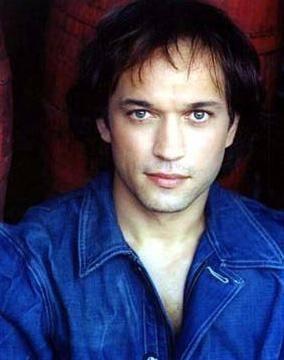 <p>Vincent Perez</p>

<p> </p>
