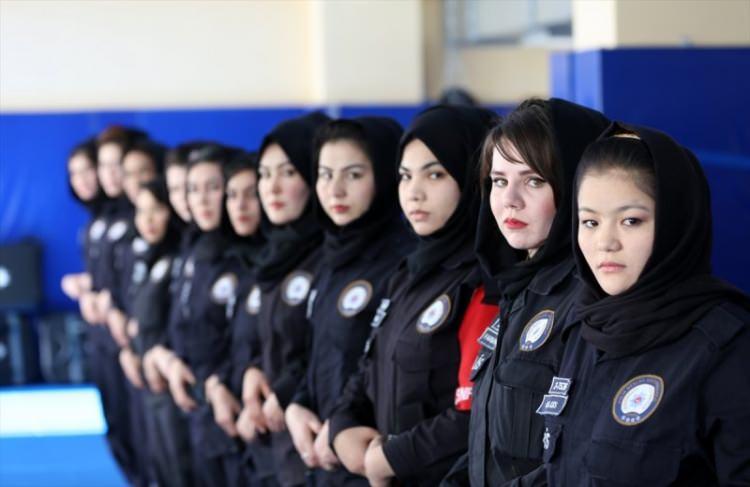 <p>"Dost ve kardeş ülke Afganistan'ın istikrara kavuşması, barış ve huzur içerisinde yaşayabilmesi, yeniden yapılanması için uluslararası teşkilatlar, ülkeler yardım faaliyetlerinde bulunmakta.</p>
<p> </p>