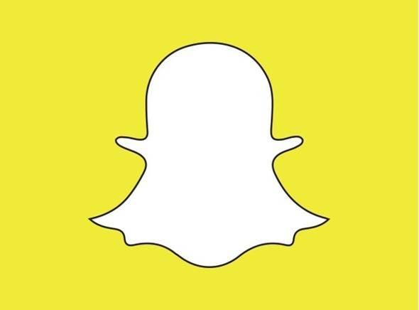 <p>Snapchat<br />
<br />
Snapchat sayesinde kullanıcılar 1-10 sn süreli video, fotoğraf çekebilir. Kullanıcının fotoğraf ve videolarını 24 saat süreli olarak hikayesinde yayımlayabilmesini sağlayan uygulama.</p>
