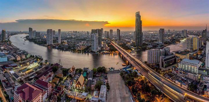 <p>Bangkok isminin sadece yabancılar tarafından kullanıldığını söyleyen tarihçiler, yerel halkın ve resmi olarak Krungthepmahanakor adının kullandığını anlattı.</p>

<p> </p>
