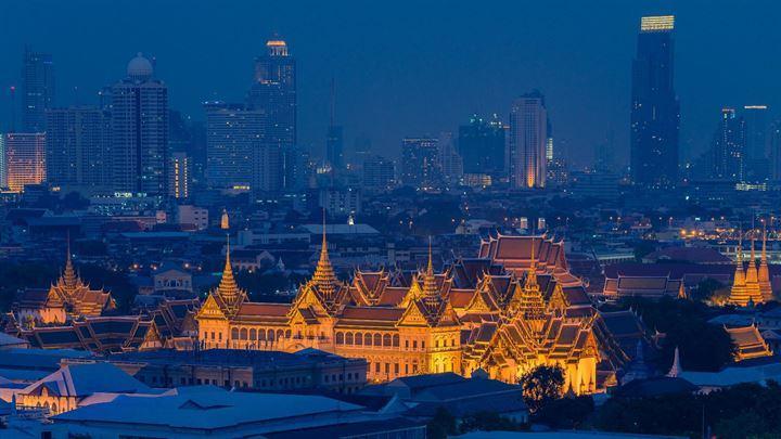 <p>Krung Thep Mahanakhon Amon Rattanakosin Mahinthara Ayuthaya Mahadilok Phop Noppharat Ratchathani Burirom Udomratchaniwet Mahasathan Amon Piman Awatan Sathit Sakkathattiya Witsanukam Prasit</p>
<p> </p>