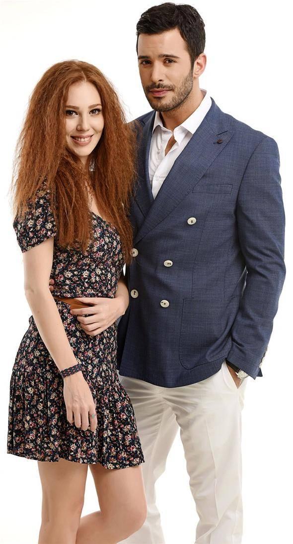 <p>Başarılı oyuncusu Elçin Sangu yıllar sonra ortaya çıkan fotoğrafıyla herkesi şaşırttı.</p>

<p> </p>
