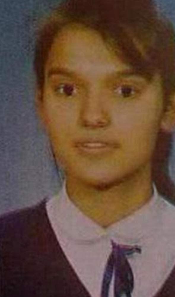<p>Demet Akalın lisedeyken.</p>

<p> </p>
