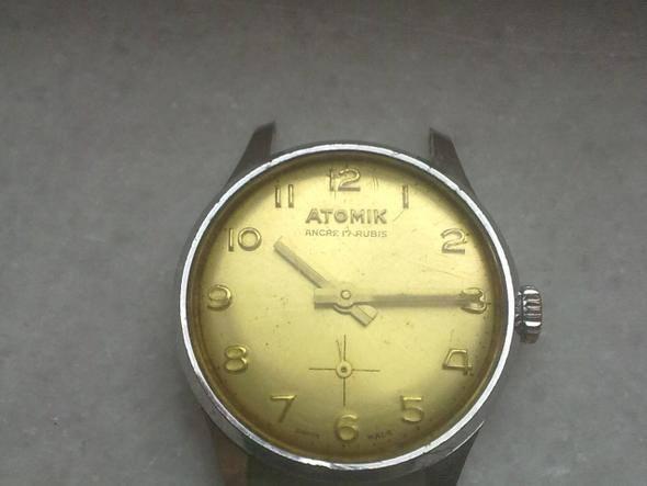 <p>1948 - Atomik saat</p>

<p> </p>
