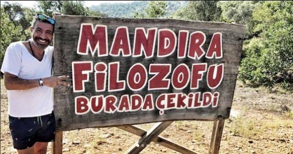 <p>Mandıra Filozofu filmini izleyen Hakan Altun , Bodrum'a yerleşti.</p>

<p> </p>
