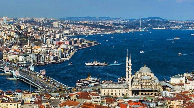 <p>İstanbul'a 2018 yılında en çok hangi ülkeden turist geldi? İşte bu sorunun cevabı! İstanbul'a geçtiğimiz yıl yüzde 24 artışla 13 milyon 403 bin yabancı ziyaretçi geldi. İşte en çok gelen ziyaretçilerin ülkeleri.</p>
<p> </p>