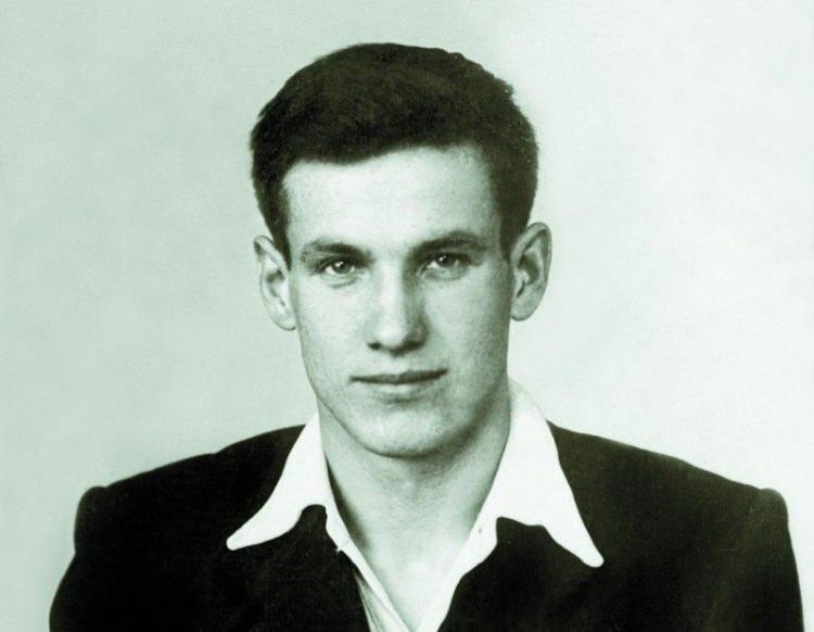 <p>Rusya'nın eski başkanı, Boris Yeltsin.</p>
<p> </p>