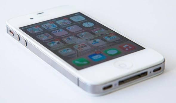 <p>iPhone 4S</p>
