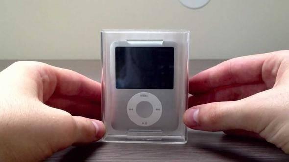 <p>iPod nano (3. nesil)</p>
<p> </p>