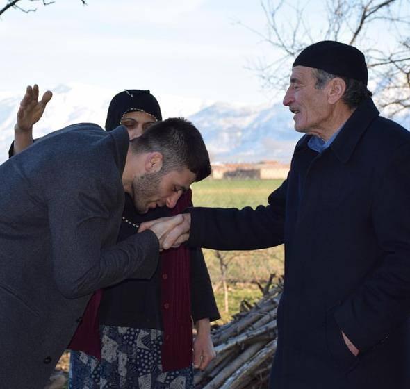 <p>Yusuf Karakaya'nın Survivor sloganıysa şu: Yaptığım en iyi işi yapmaya, savaşmaya gidiyorum.</p>
<p> </p>