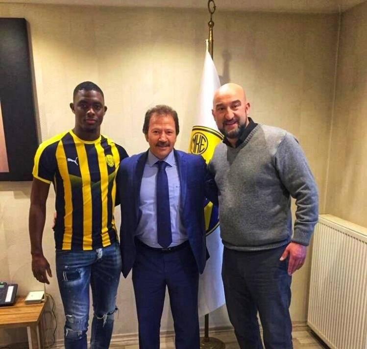<p>HADI SACKO<br />
<br />
Yeni takımı: Ankaragücü<br />
Eski Takımı: Leeds United<br />
Mevkiisi: Forvet<br />
Bonservisi: -</p>