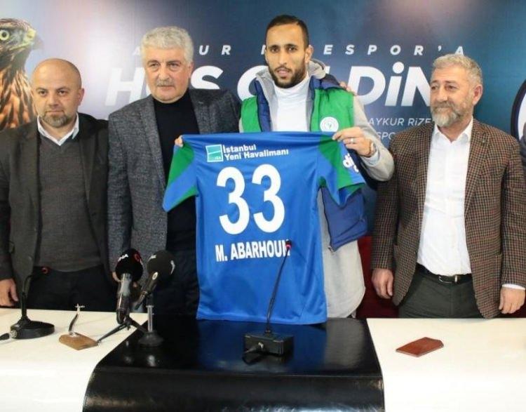 <p>Mohamed Abarhoun<br />
<br />
Yeni takımı: Ç. Rizespor<br />
Eski Takımı: Morierense<br />
Mevkiisi: Stoper</p>
