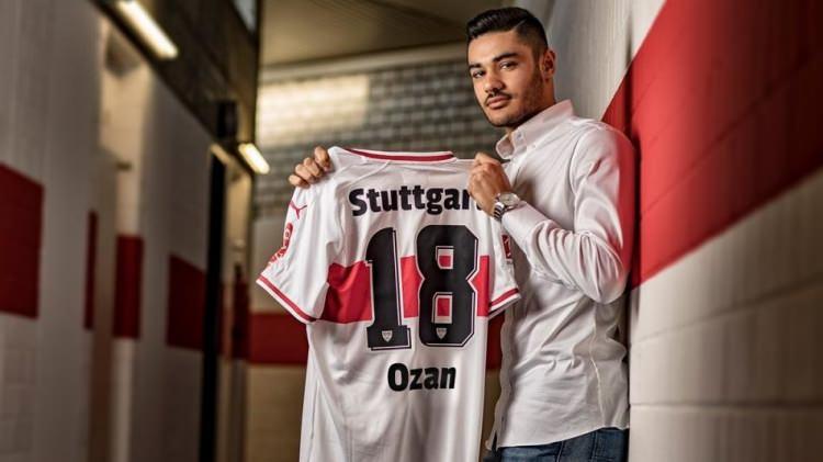 <p>Ozan Kabak<br />
<br />
Yeni takımı: Stuttgart<br />
Eski takımı: Galatasaray<br />
Mevkiisi: Stoper<br />
Bonservis: 11 milyon euro</p>
