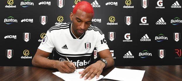 <p>Ryan Babel<br />
<br />
Yeni takımı: Fulham<br />
Eski takımı: Beşiktaş<br />
Mevkiisi: Kanat - forvet<br />
Bonservisi: 2 milyon euro</p>
