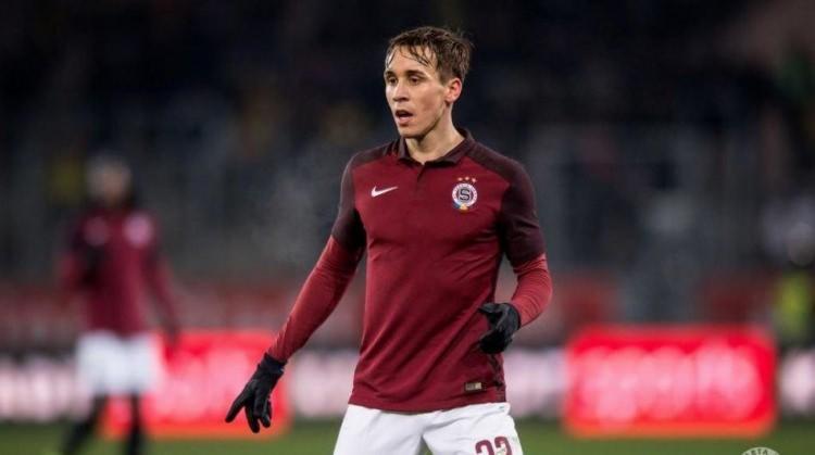 <p>Josef Sural<br />
<br />
Yeni takımı: Alanyaspor<br />
Eski takımı: Sparta Prag<br />
Mevkiisi: Forvet</p>
