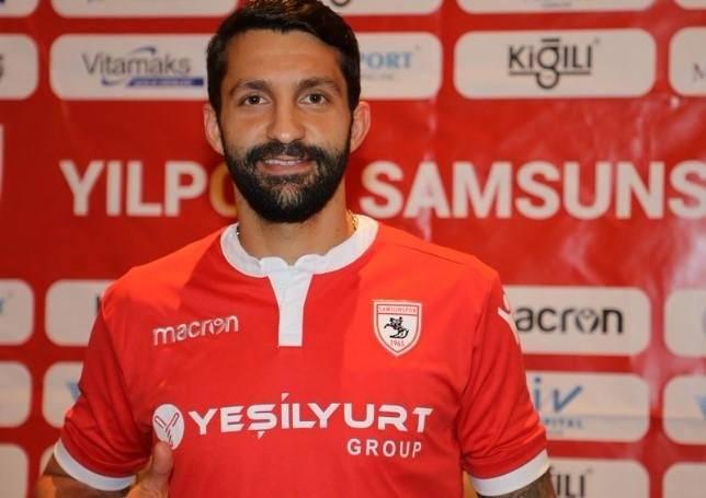 <p>Aytaç Sulu<br />
<br />
Yeni takımı: Samsunspor<br />
Eski takımı: Darmstadt<br />
Mevkiisi: Stoper</p>
