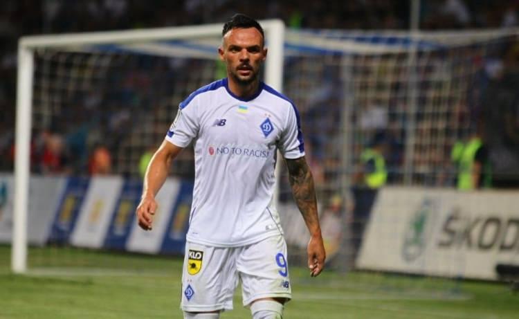 <p>Mykola Morozyuk<br />
<br />
Yeni Takımı: Çaykur Rizespor<br />
Eski Takımı: Dinamo Kiev<br />
Mevkii: Kanat<br />
Bonservisi: Kiralık</p>
