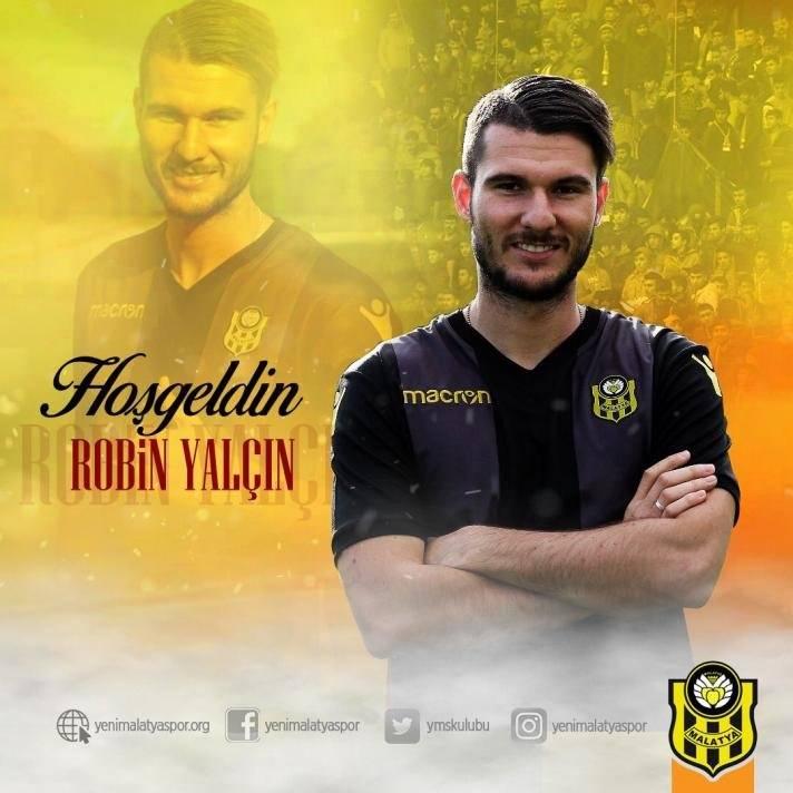 <p>Robin Yalçın<br />
<br />
Yeni Takımı: Yeni Malatyaspor<br />
Eski Takımı: Rizespor<br />
Mevkiisi: Orta Saha<br />
Bonservisi: (Bonservissiz)</p>
