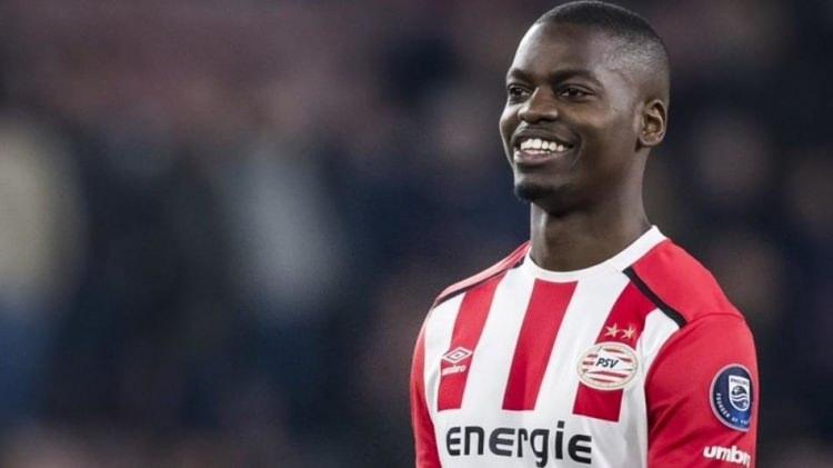 <p>Nicolas Isimat-Mirin<br />
<br />
Yeni Takımı: Beşiktaş<br />
Eski Takımı: PSV<br />
Mevkiisi: Stoper<br />
Bonservi: 350 bin euro</p>