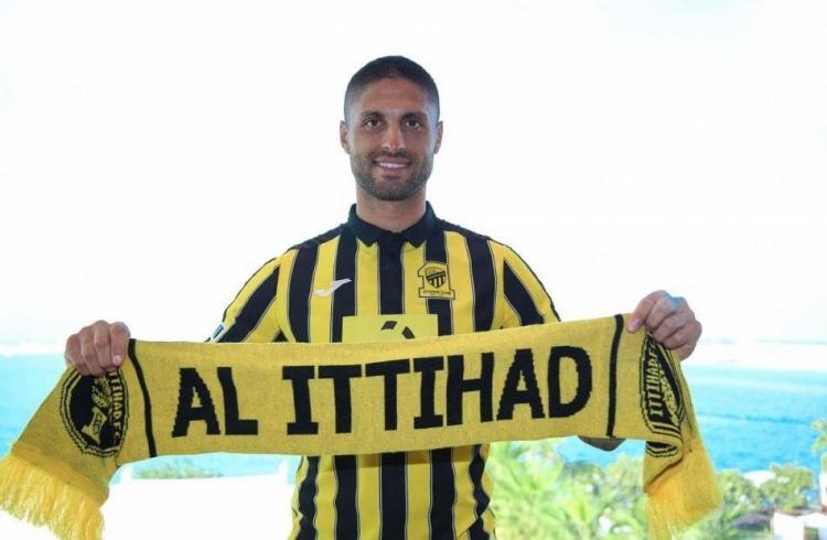 <p>Manuel da Costa<br />
<br />
Yeni takımı: Al Ittihad<br />
Eski Takımı: Başakşehir<br />
Mevkiisi: Defans<br />
Bonservis: 4.5 milyon euro</p>