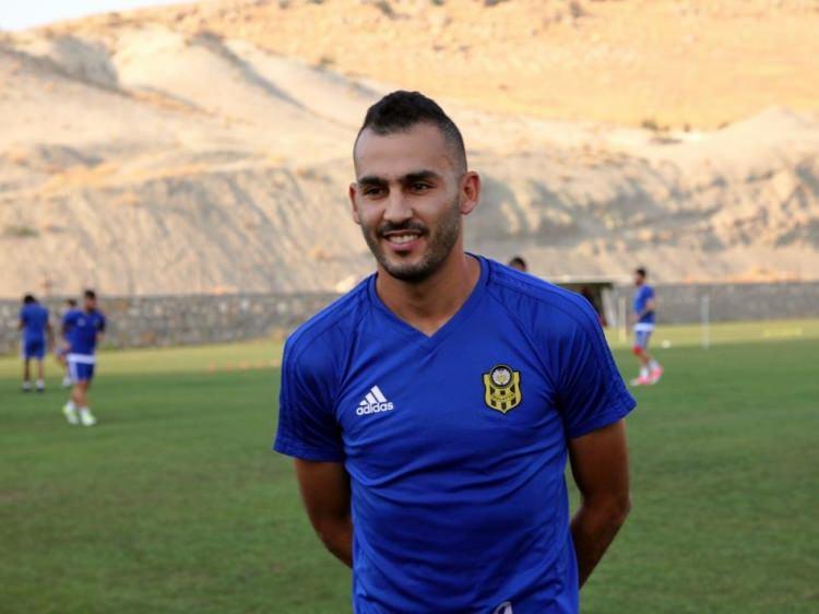 <p>Khalid Boutaib<br />
<br />
Yeni Takımı: Zamalek<br />
Eski Takımı: Evkur Yeni Malatyaspor<br />
Mevkiisi: Forvet</p>