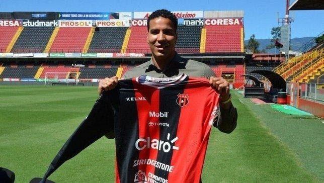 <p>Esteban Alvarado<br />
<br />
Yeni Takımı: Deportiva Alajuelense<br />
Eski Takımı: Trabzonspor<br />
Mevkiisi: Kaleci</p>
