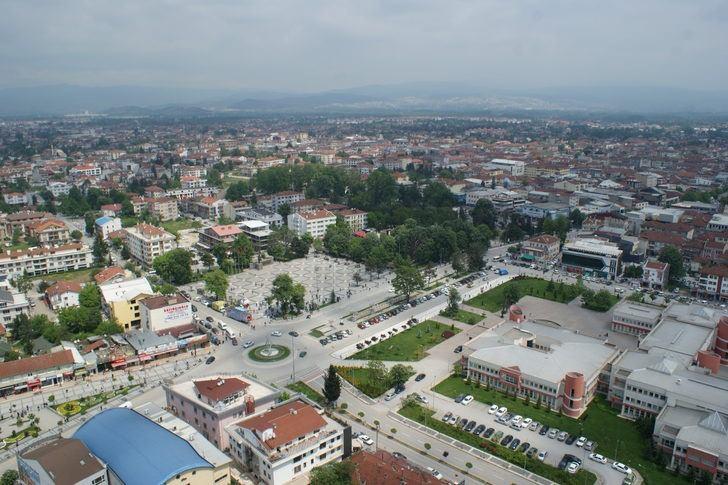 <p><strong>DÜZCE: <span style="color:#FFD700">387 bin 844</span></strong></p>
