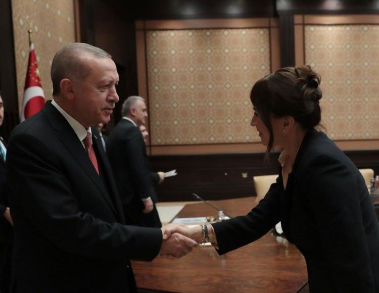 <p>Demet Akbağ</p>
